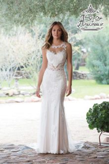 لباس عروس کلوش دنباله دار 2018