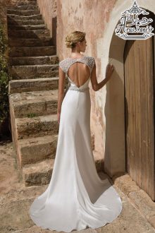 لباس عروس کلوش دنباله دار 2019