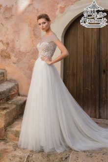 لباس عروس سلطنتی دنباله دار 2019