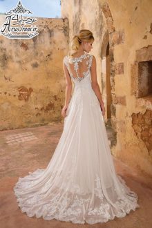 لباس عروس سلطنتی دنباله دار 2019