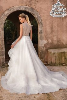 لباس عروس طرح A دنباله دار 2019