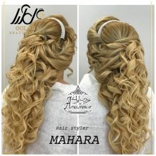 آرایشگاه گل آرا