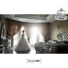 آتلیه عکاسی پیکادور