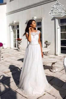 لباس عروس سلطنتی دنباله دار 2019