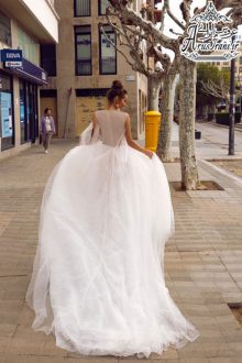 لباس عروس طرح A دنباله دار 2019