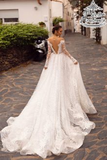 لباس عروس سلطنتی دنباله دار 2019