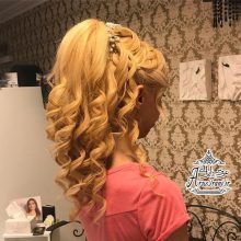 آرایشگاه وانیا