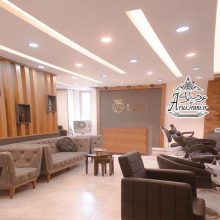 آرایشگاه رنگی